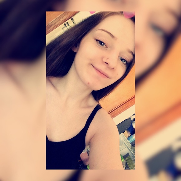 Meet your Posher, Brianna - Picture 1 of 1